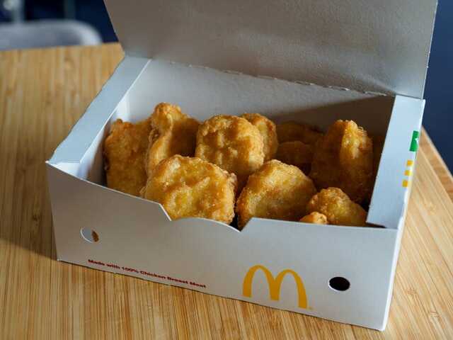 マックナゲットのソースは単品で買えない？追加したいときは何個まで無料？